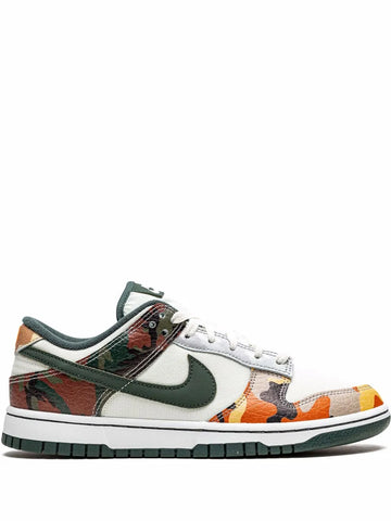Dunk Low Se Multi-Camo Sneakers